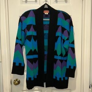 Vintage sweater with shoulder pads